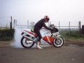 yamaha FZR1000 EXUP burnout